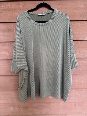 Discount Divas Plus Sage Green Ribbed Tunic Top (see measurements)